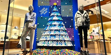 lego louis vuitton|Louis Vuitton Collaborates With LEGO For Holiday Installations.